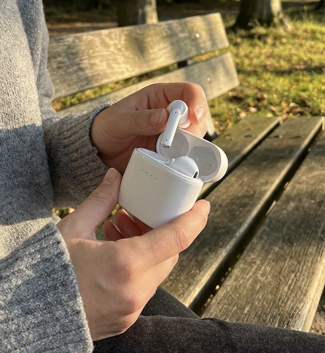 Premium Trådløst J8 Bluetooth Headset - Hvid - iHero - In-ear høretelefoner - Techii.dk